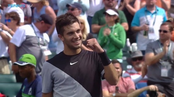 2018y03m16d_013119643