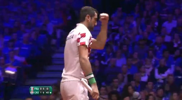 2018y11m24d_023239628