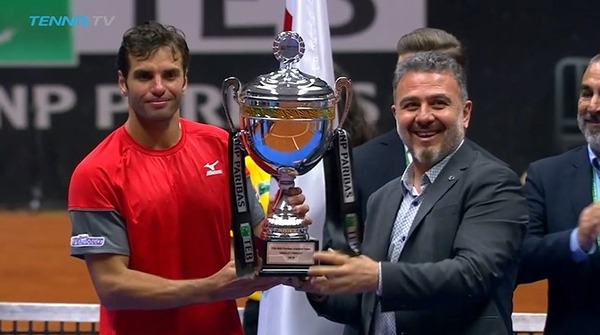 2018y05m07d_014350859