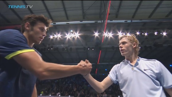 2017y11m10d_015356199