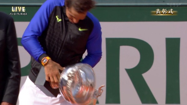 2017y06m12d_004600464