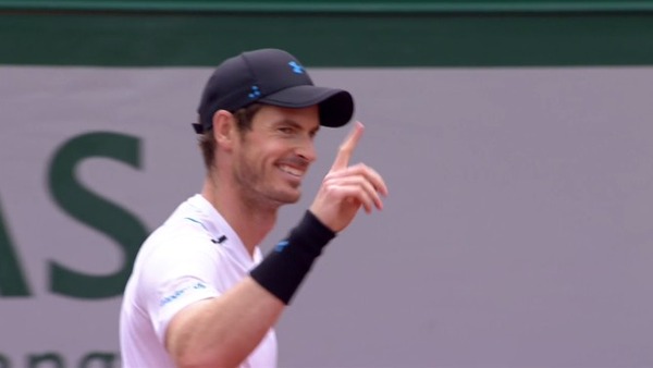 2017y06m03d_204620470