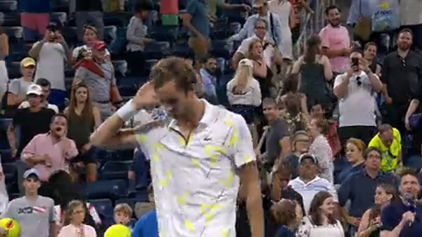 2019y09m01d_220158852