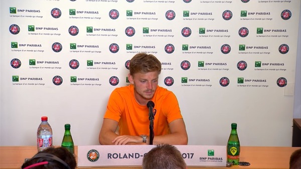 2017y06m06d_022502611