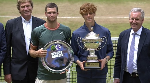 王者シナーがフルカチュ下しハレ優勝！！芝でも強い世界１位！！