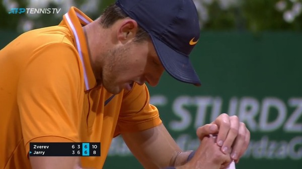 2019y05m26d_204809056