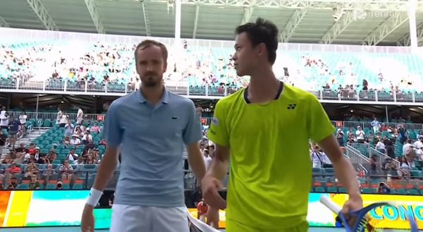 坂本怜、復調メドベージェフにセット先取するも惜しくも敗退！！マイアミ2回戦敗退へ