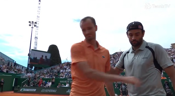 2026y04m09d_064449558