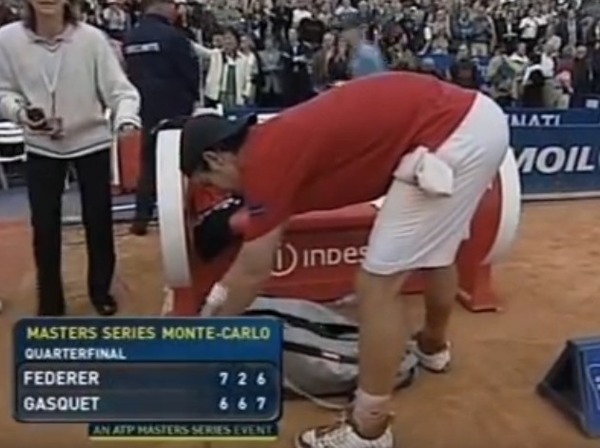 2018y02m21d_231633357