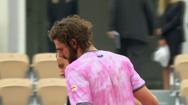 2021y06m05d_003752232