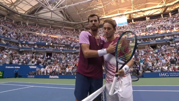 2022y09m10d_071403697