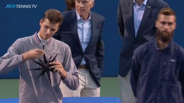 2019y08m25d_111739012