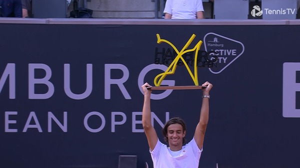 2022y07m25d_011924883