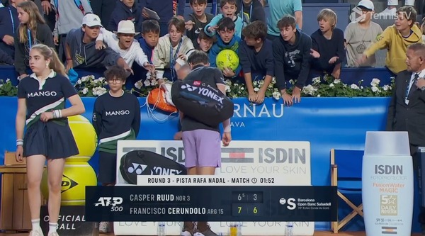 2023y04m23d_154305890