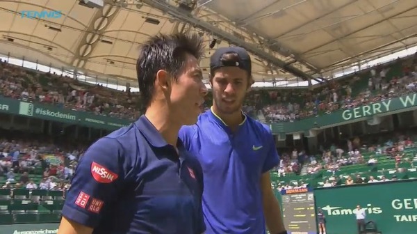 2017y06m22d_232926008