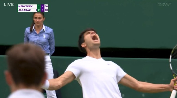 王者アルカラスがメドベージェフ下しウィンブルドン決勝へ！！連覇に王手！