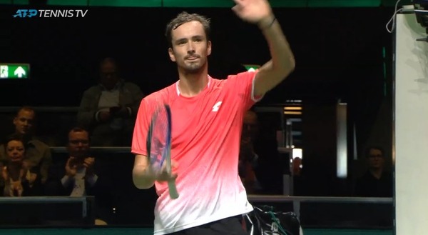 2019y02m14d_225046172