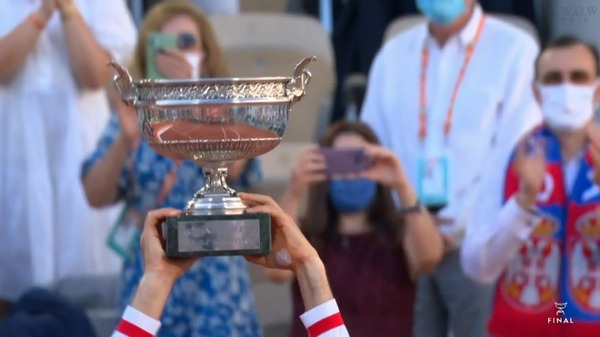 2021y06m14d_122806760