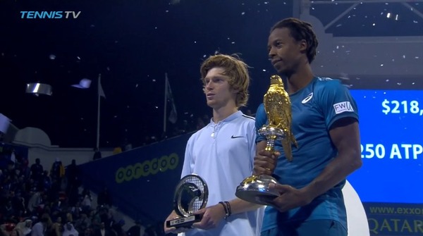 2018y01m08d_154239956