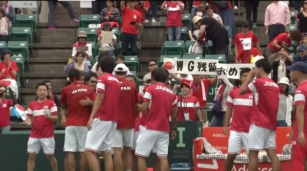 2018y09m15d_200342042