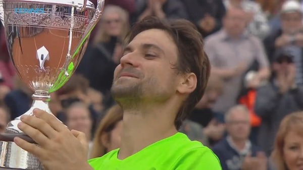 2017y07m24d_112214850