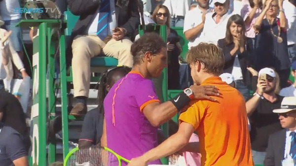 2017y04m23d_063913449