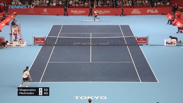 2018y10m06d_230833290