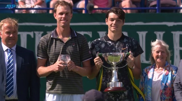 2019y06m30d_213355811