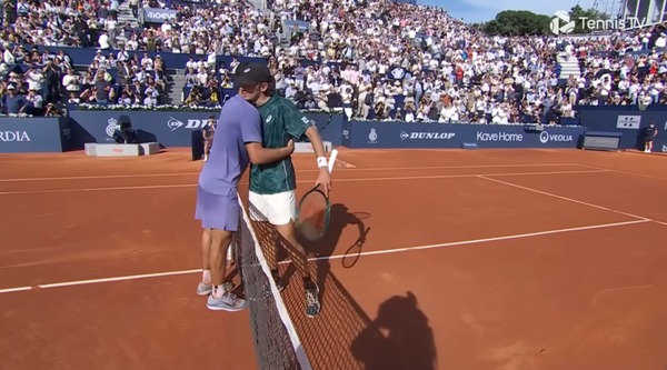 2025y04m19d_184210295