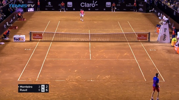 2017y02m26d_010733071