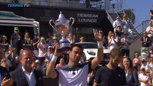 2018y07m23d_234305882