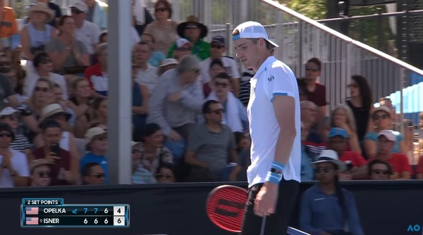 2019y01m15d_013428485