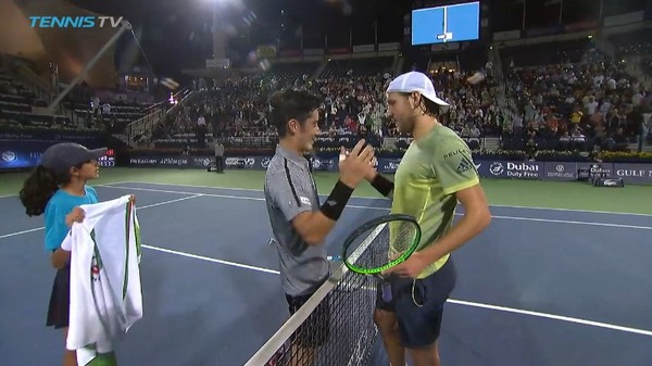 2018y03m03d_195356813