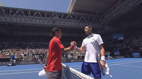 2017y01m18d_221629841