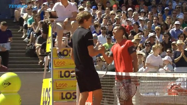 2018y05m09d_011809983