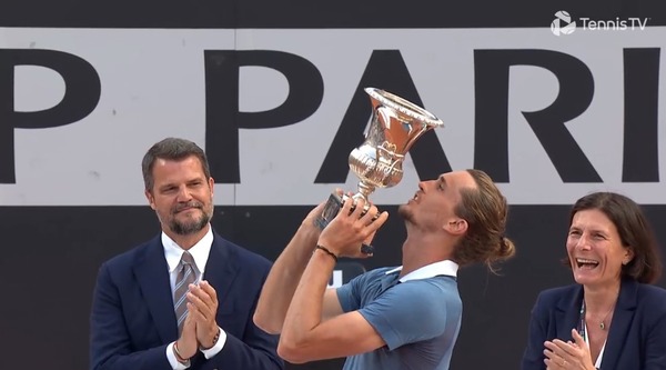 2024y05m20d_020929638