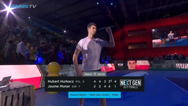 2018y11m08d_224528188