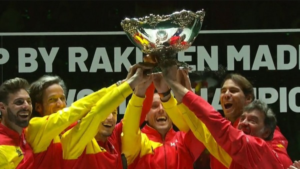 2019y11m25d_231632874