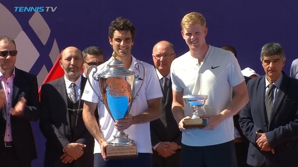 2018y04m16d_014514745