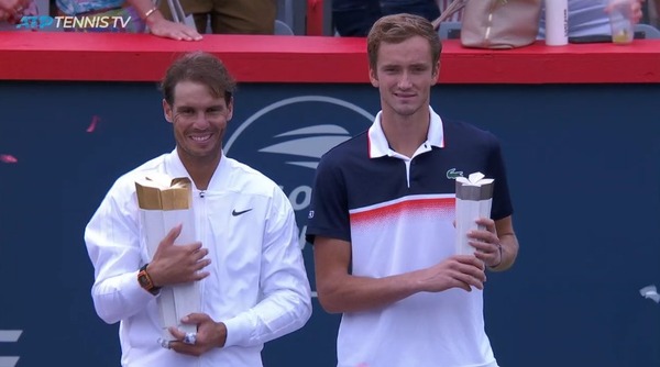 2019y08m12d_064514269