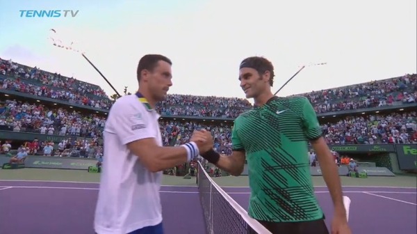 2017y03m31d_003425080