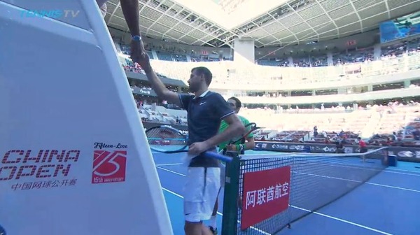 2018y10m04d_205301627