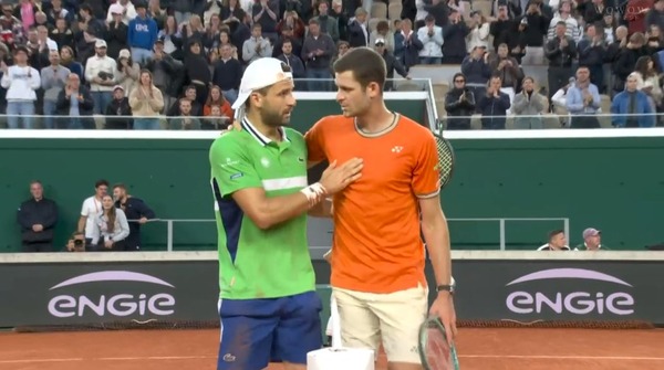 2024y06m04d_162913114