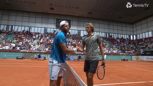 2023y04m30d_230855716