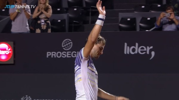 2020y02m19d_215439324