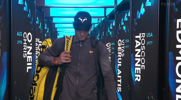 2019y01m25d_192200334