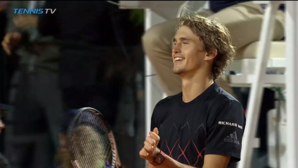 2018y05m20d_230000699