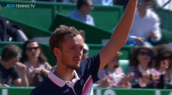 2019y04m16d_005604879