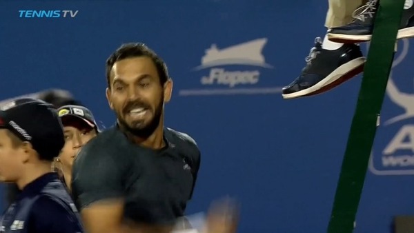 2017y02m11d_092252026