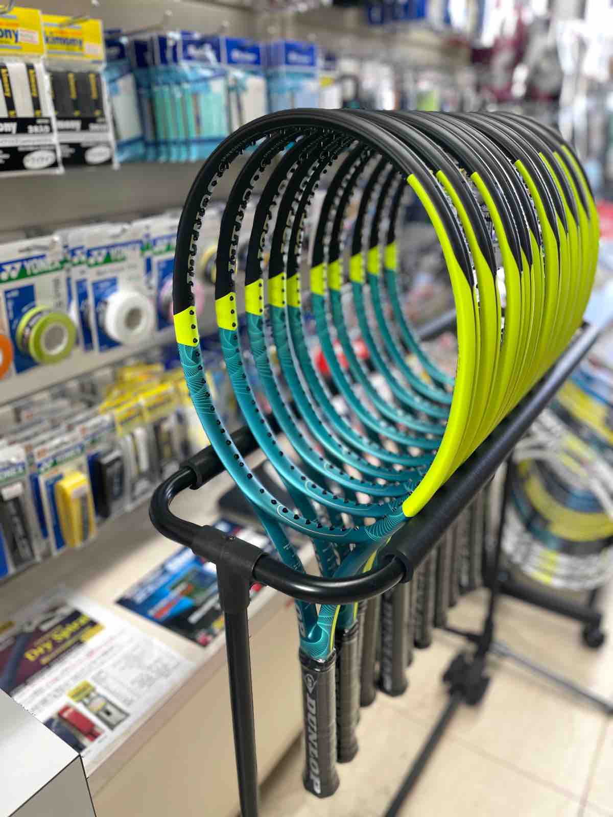 EZONE / SX300 入荷しました : テニスショップ裏日記 EZONE / SX300 入荷しました : テニスショップ裏日記